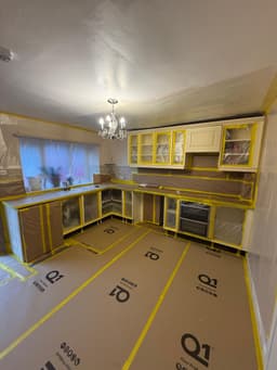 Spray Painter leads